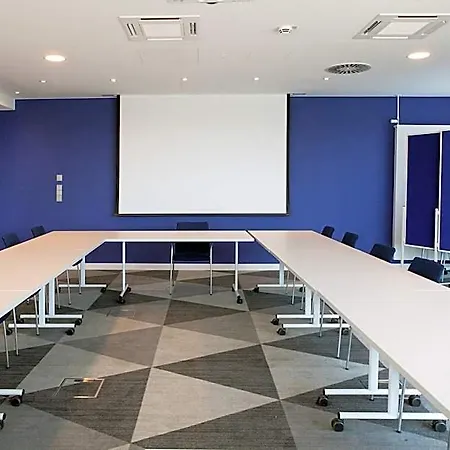 Express And Monheim Am Rhein By Ihg 3*