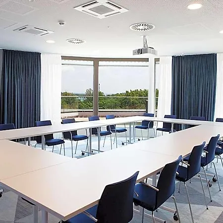 Express And Monheim Am Rhein By Ihg 3*